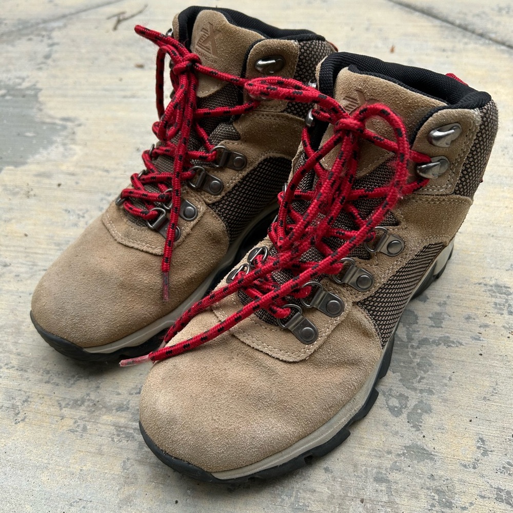 Waterproof boots - Picture 2 of 5